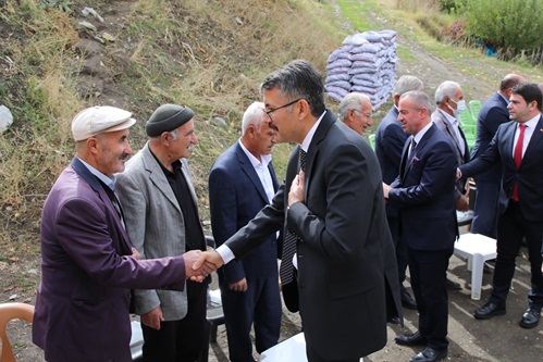 Vali Çelik, Geçitli Köyü’nü Ziyaret Ederek Vatandaşlarımızla Buluştu